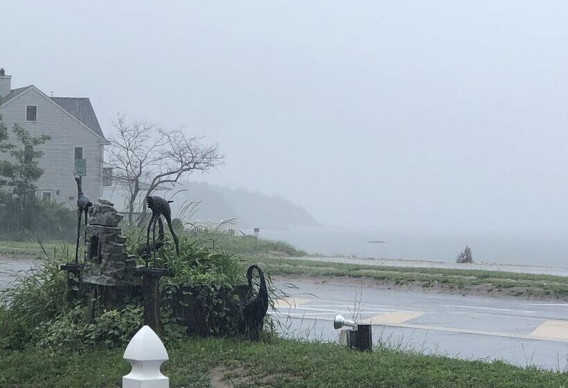 Southold Beach Motel