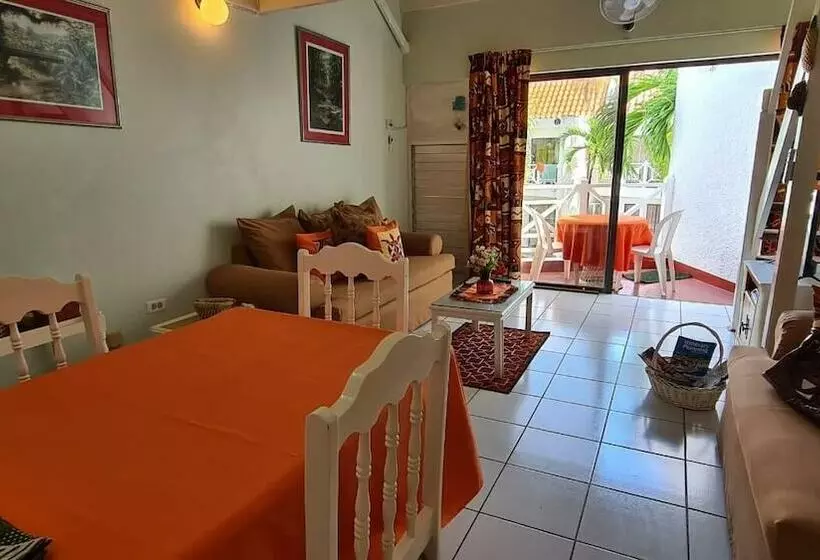 Tropical Beach Suite