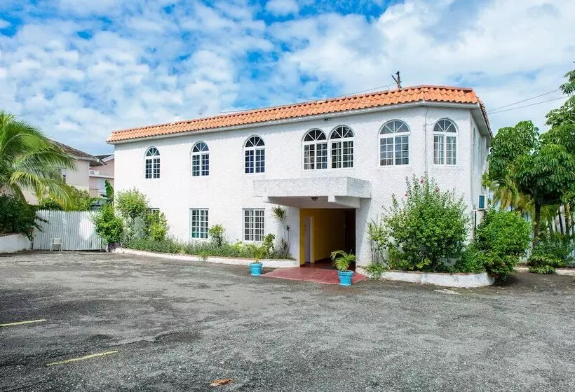 Tropical Beach Suite