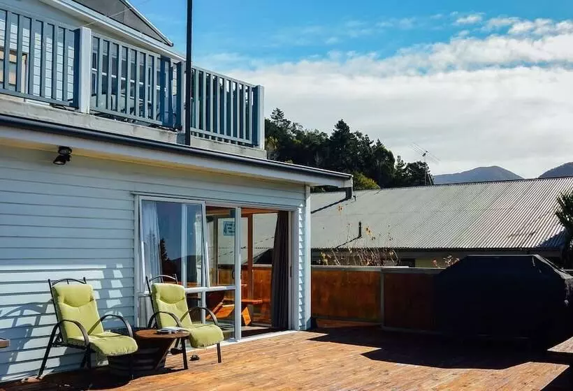 Retkeilymaja Blue Moon Lodge