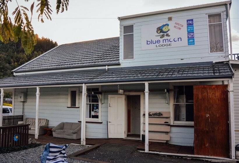 旅馆 Blue Moon Lodge