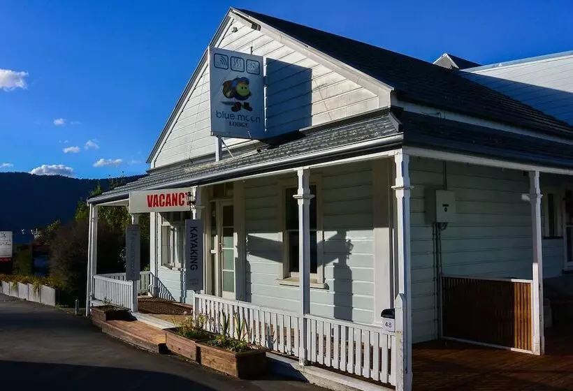 Retkeilymaja Blue Moon Lodge