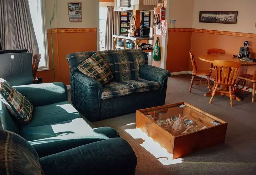 Retkeilymaja Blue Moon Lodge