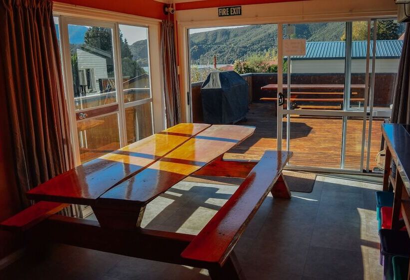 旅馆 Blue Moon Lodge