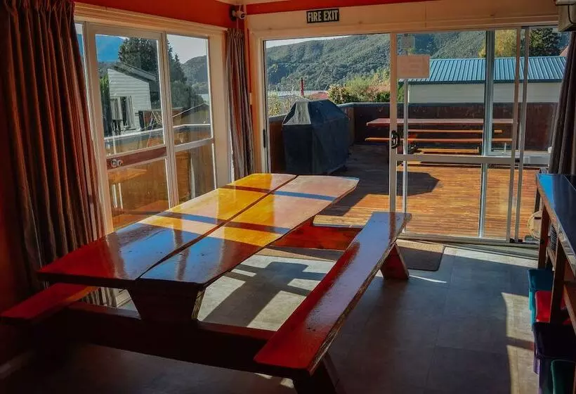 Retkeilymaja Blue Moon Lodge