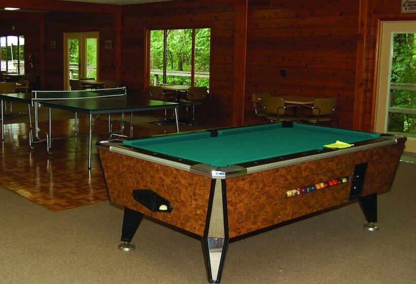 Bear Cave Camping Resort