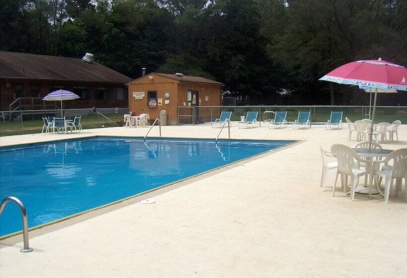 Bear Cave Camping Resort