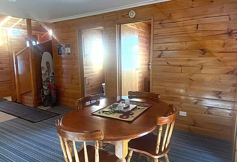 Aamiaismajoitus (B&B) Alexanders Of Richmond