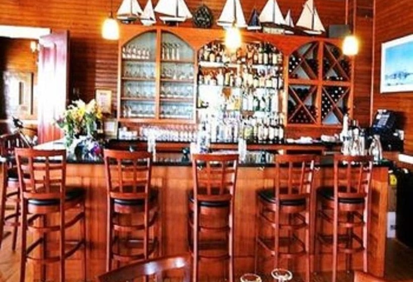 Bed and Breakfast Grey Havens Inn