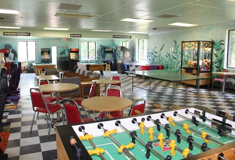 ホテル Chesapeake Bay Rv Resort Thousand Trails Campground