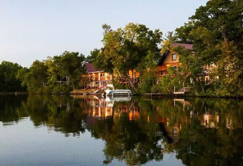 ホテル Curriers Lakeview Lodge