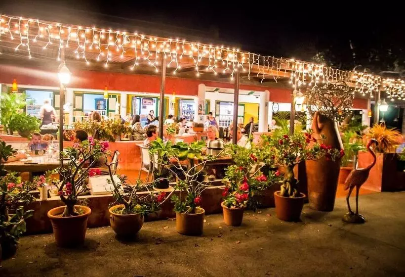 هتل Landhuis Daniel   Plantation House