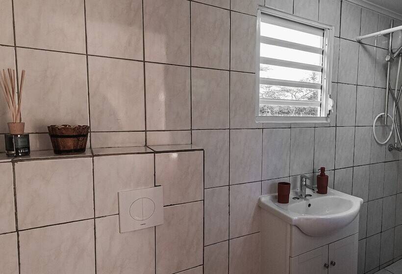 هتل Landhuis Daniel Plantation House