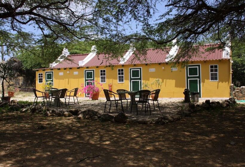 هتل Landhuis Daniel Plantation House