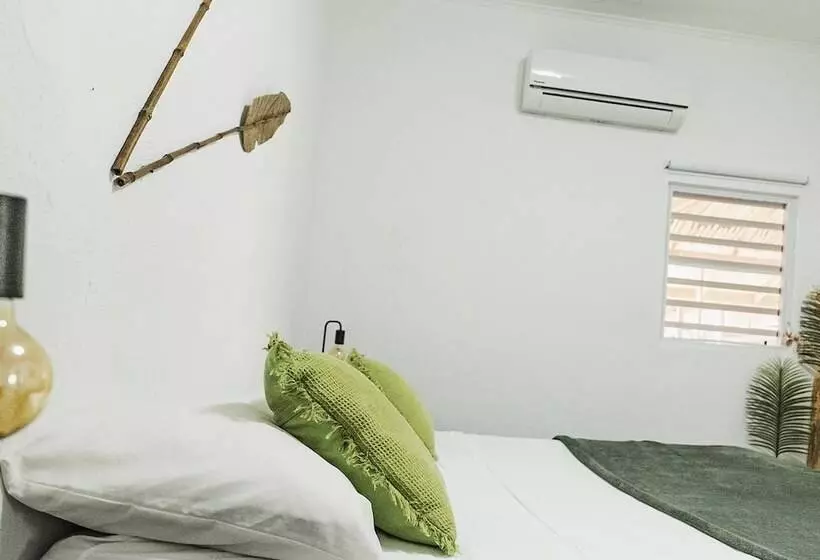 هتل Landhuis Daniel   Plantation House