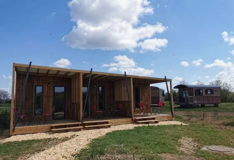 Hotelli Le Village De Cottages   Le Pôle Du Cheval Et De L âne