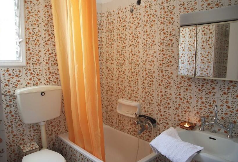 Отель Mirto Apartments