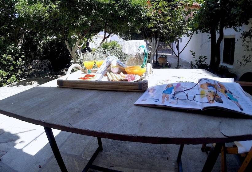 Отель Mirto Apartments