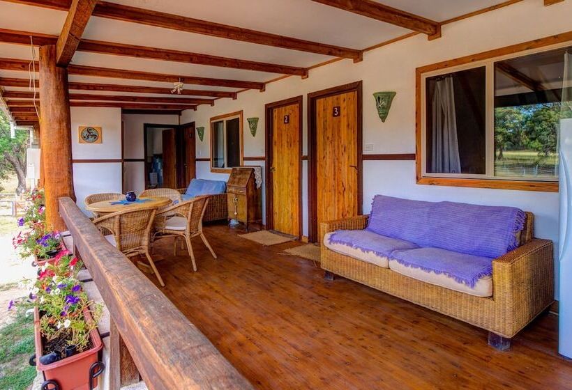 فندق ريفى Barkala Farmstay