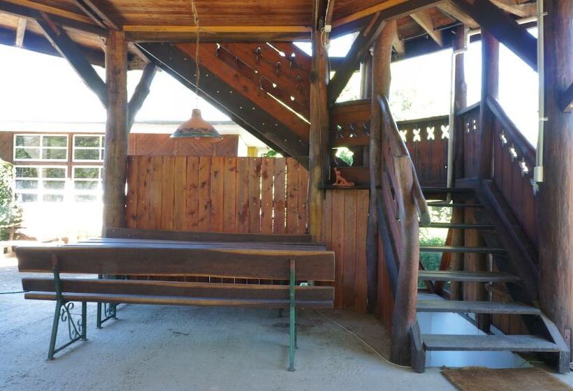 فندق ريفى Barkala Farmstay