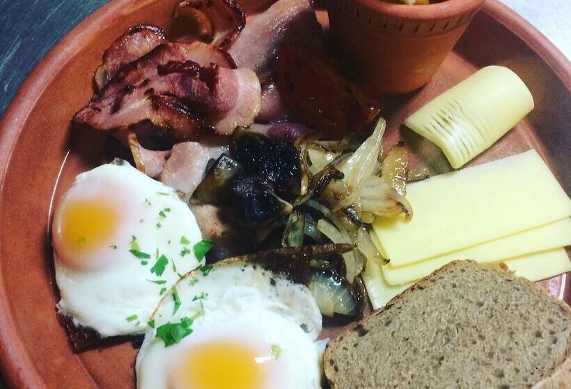 فندق ريفى Barkala Farmstay