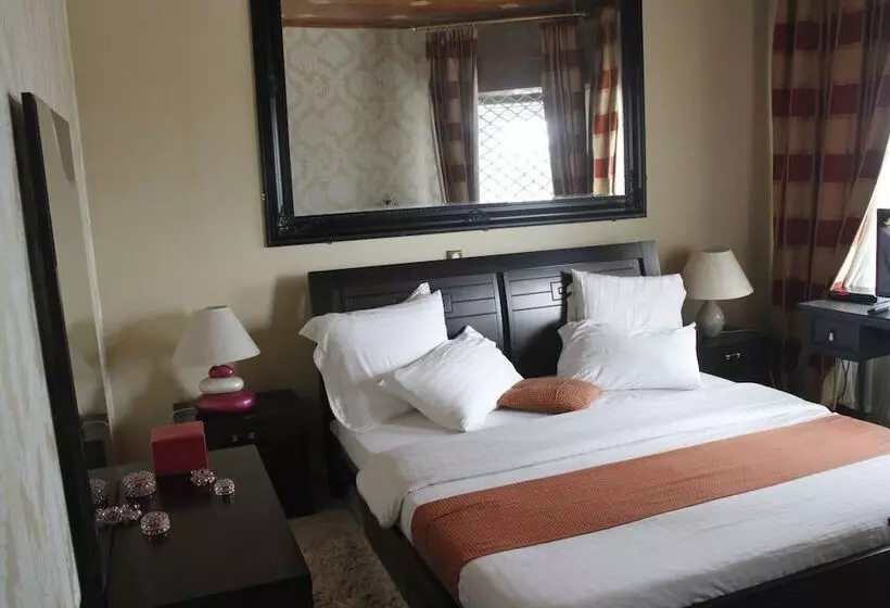 هتل Saddle Hill Ranch