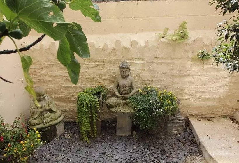 ホテル Spacious Central Cornish Townhouse