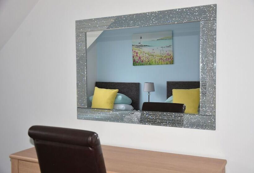 ホテル Spacious Central Cornish Townhouse