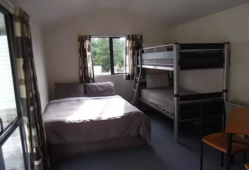 Hotelli Tongariro Holiday Park