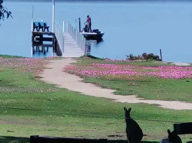 Hotelli Waterfront Retreat At Wattle Point