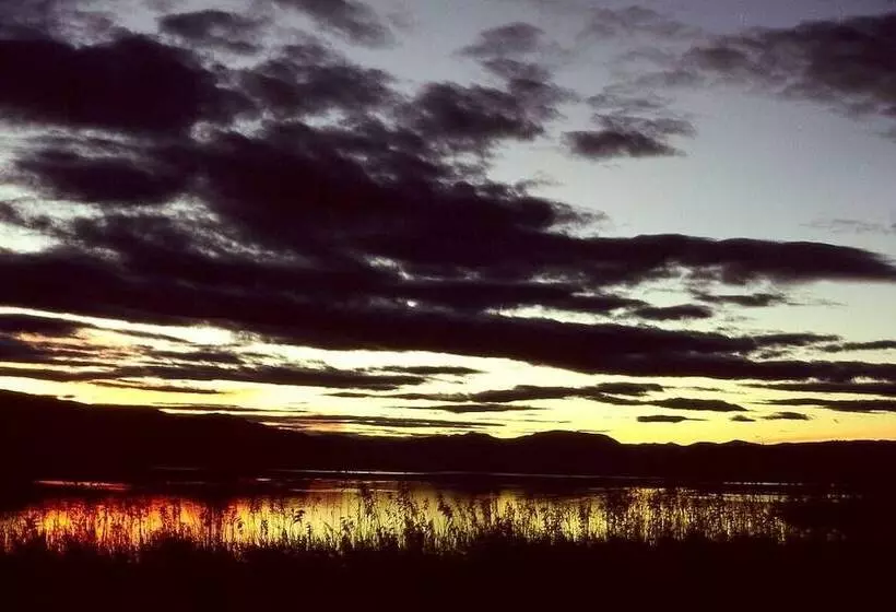 Hotelli Williston Lake Resort