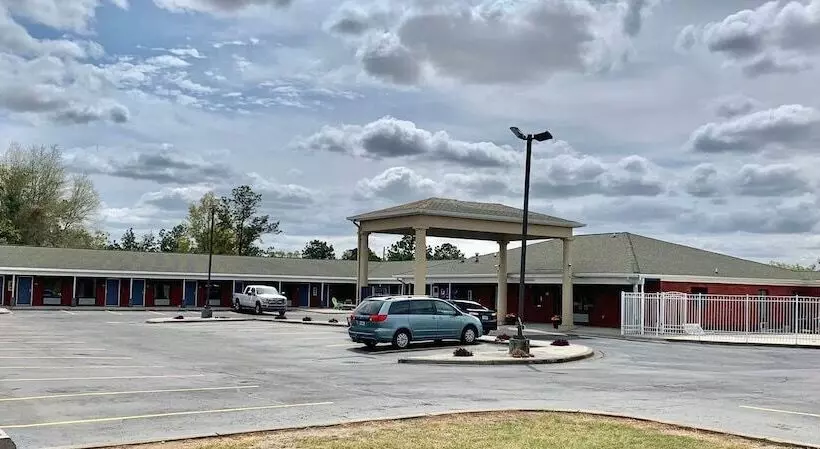 Motelli Lake Seminole Inn By Belvilla Marianna Hwy 90