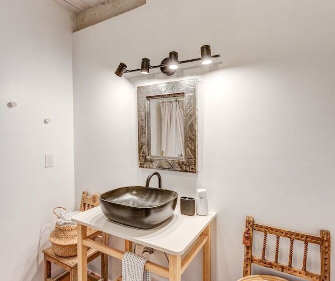 فندق على الطريق The Mystic Santa Fe