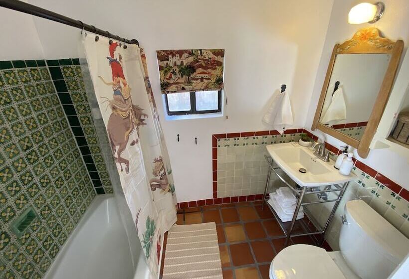 فندق على الطريق The Mystic Santa Fe