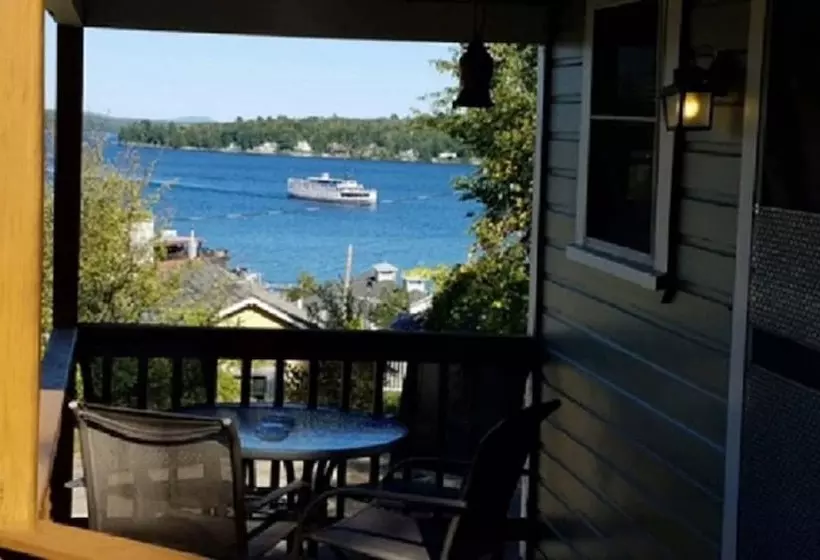 ペンション The Lakeview Inn & Cottages