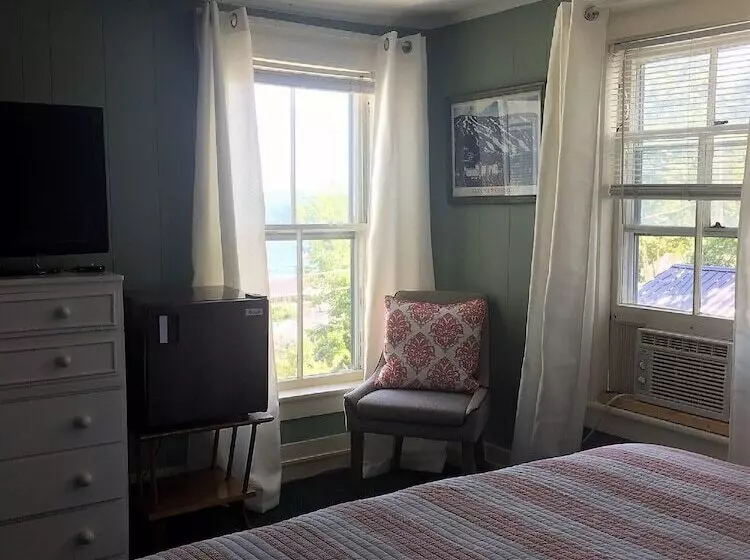 ペンション The Lakeview Inn & Cottages