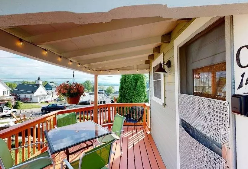 ペンション The Lakeview Inn & Cottages