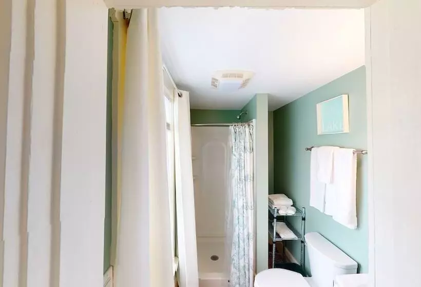 ペンション The Lakeview Inn & Cottages