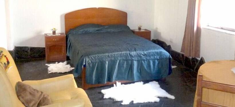 Pirwa Sacred Valley Lodge   Hostel