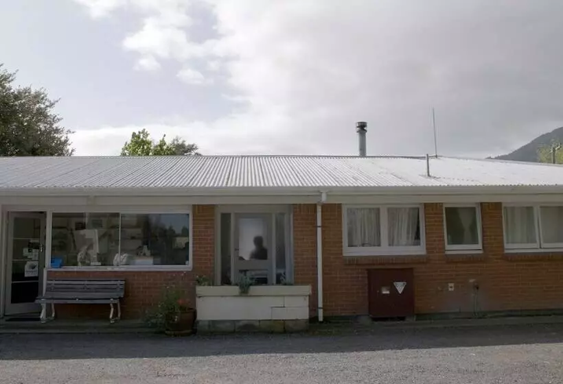 リゾートホテル Te Aroha Holiday Park And Hot Pools