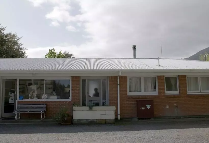 リゾートホテル Te Aroha Holiday Park And Hot Pools
