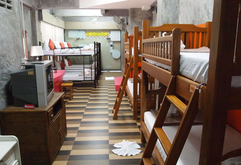 호스텔 Baan Phatchara