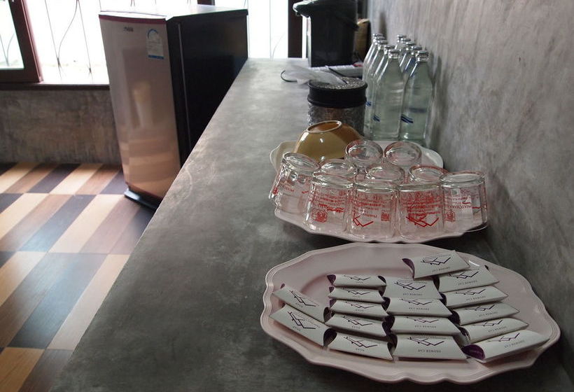 호스텔 Baan Phatchara