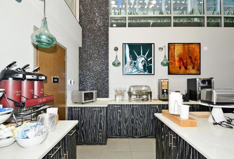 Best Western Plus Laguardia Airport Hotel Queens