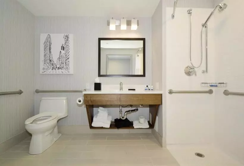 Best Western Plus Laguardia Airport Hotel Queens