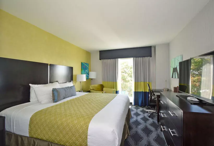 Best Western Plus Laguardia Airport Hotel Queens