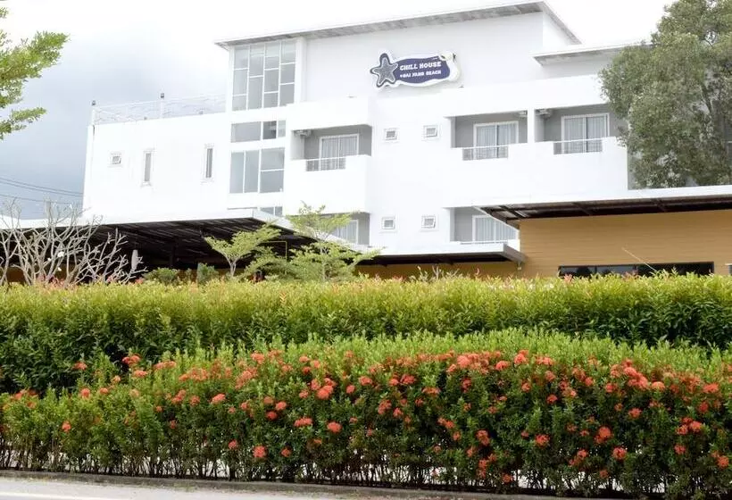 בית מלון כפרי Chill House At Naiyang