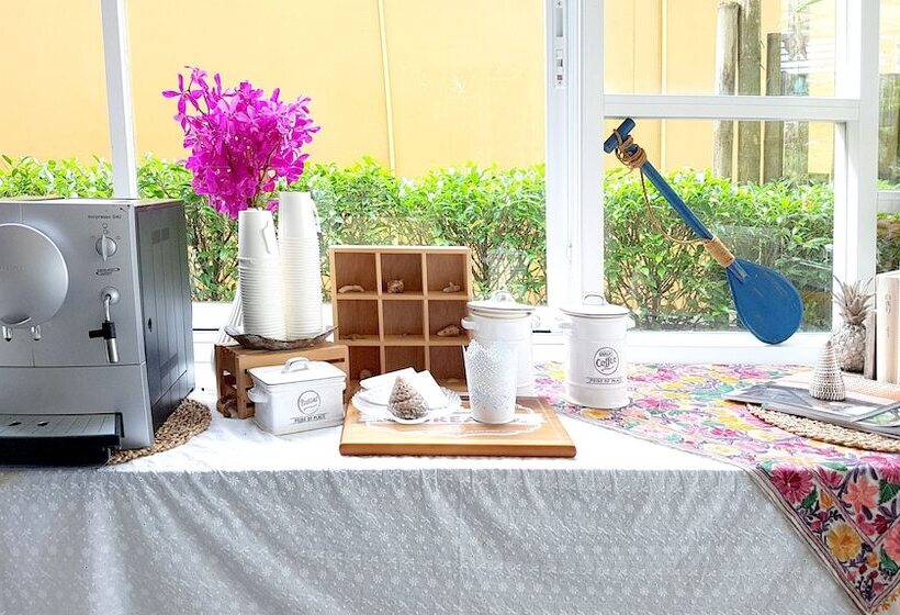 בית מלון כפרי Chill House At Naiyang