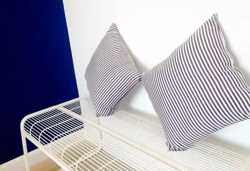 בית מלון כפרי Chill House At Naiyang