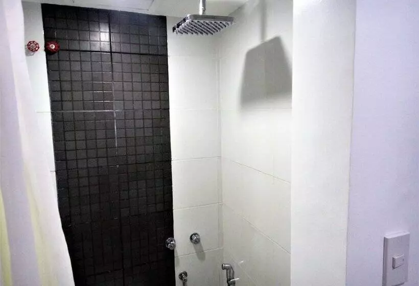 Hotelli Ggalyx Inn